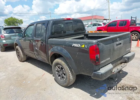 2015 Nissan Frontier Pro-4X z USA, uszkodzony, nr VIN 1N6AD0EV5FN706953